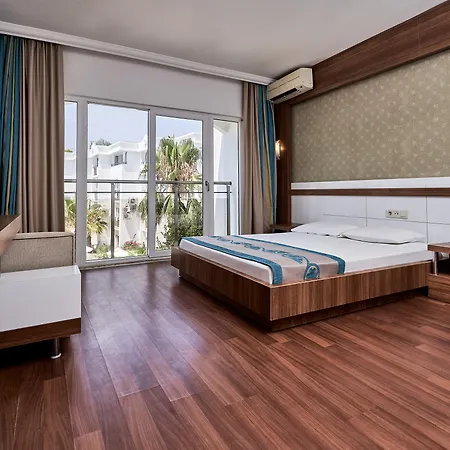 Maya Golf Otel 4*