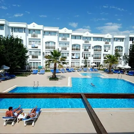Maya Golf 4* Side
