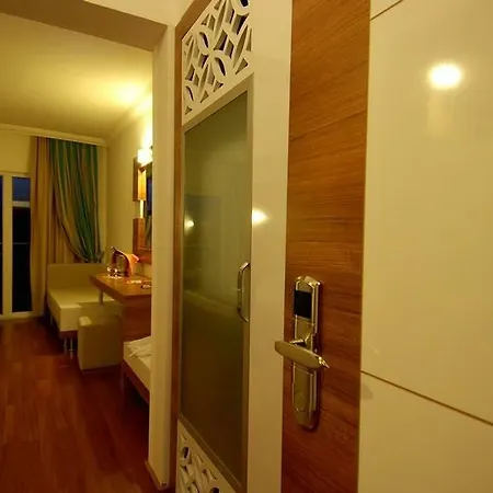 Otel Maya Golf Side